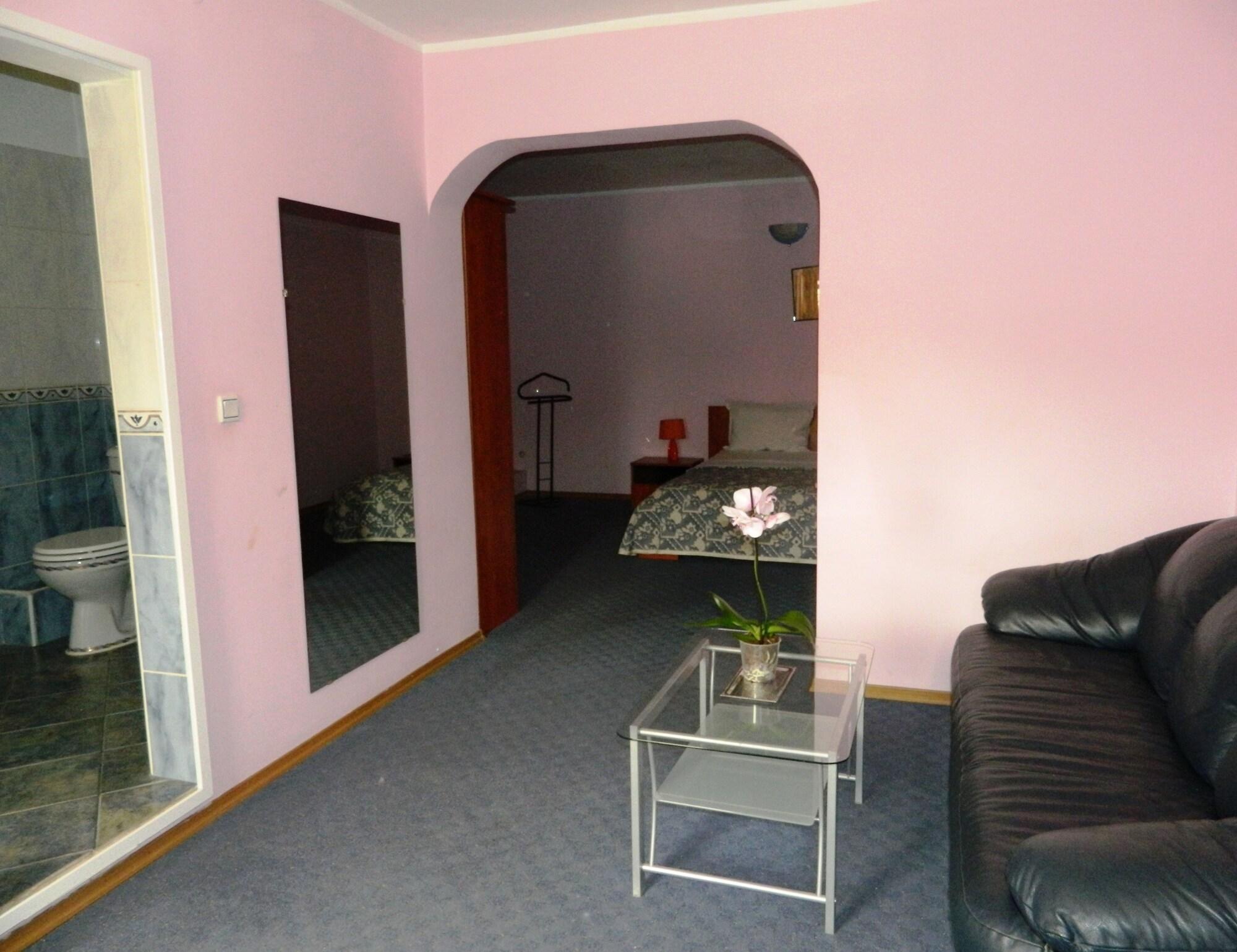 Hotel Adriatico Timisoara Ngoại thất bức ảnh