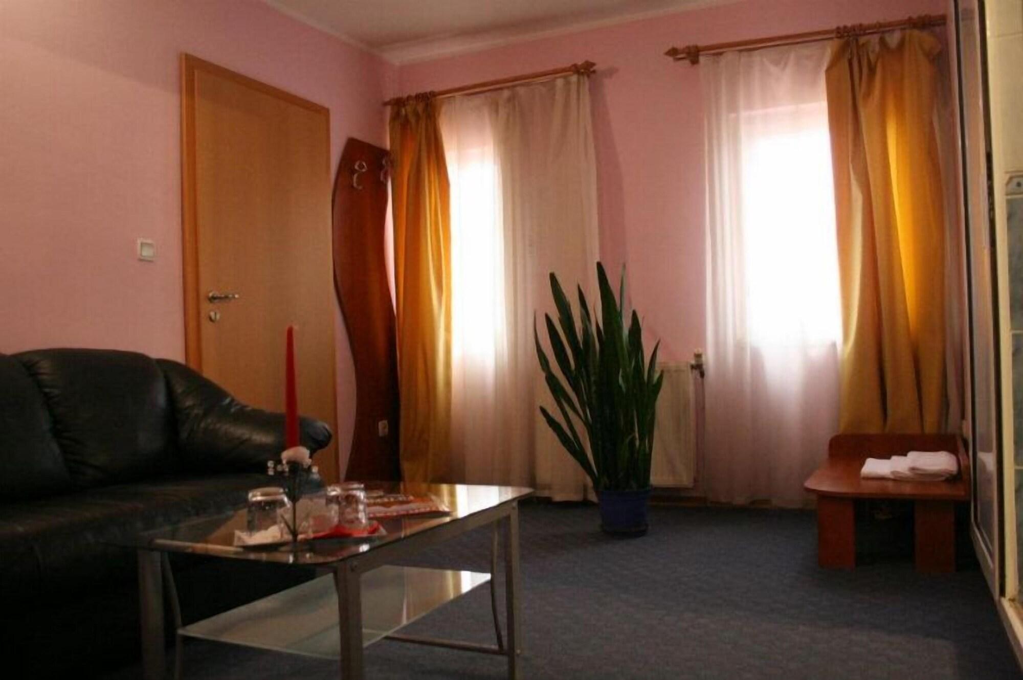 Hotel Adriatico Timisoara Ngoại thất bức ảnh