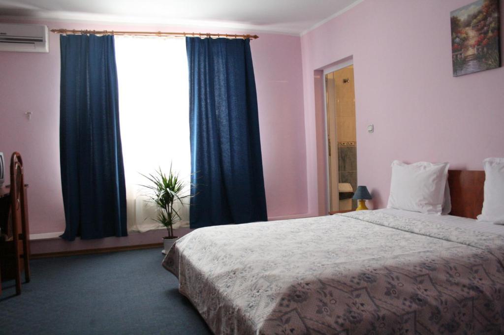 Hotel Adriatico Timisoara Ngoại thất bức ảnh